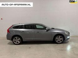 Grijs Gebruikt 2016 Volvo V60 Stationwagen | € 6.988 (Super prijs)