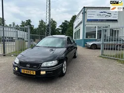 Zwart Gebruikt 1997 Opel Omega Sport Sedan | € 6.495