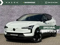 Wit Nieuw 2025 Volvo EX30 Plus SUV | € 37.825