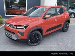 Rood Nieuw 2025 Dacia Spring Extreme Hatchback | € 17.245