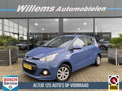 Blauw Gebruikt 2016 Hyundai i10 Comfort Hatchback | € 6.950 (Eerlijke prijs)