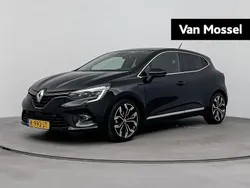 Zwart Gebruikt 2021 Renault Clio V Intens Hatchback | € 15.440 (Eerlijke prijs)