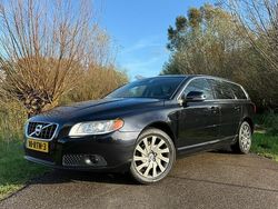Zwart Gebruikt 2011 Volvo V70 Stationwagen | € 9.940 (Eerlijke prijs)