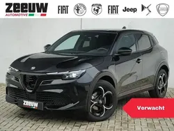 Zwart Nieuw 2025 Alfa Romeo Junior Edizione Speciale SUV | € 39.735 (Eerlijke prijs)