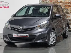 Grijs Gebruikt 2013 Toyota Yaris Hatchback | € 12.395 (Eerlijke prijs)