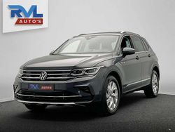 Grijs (metallic) Gebruikt 2022 VW Tiguan SUV | € 33.800 (Super prijs)