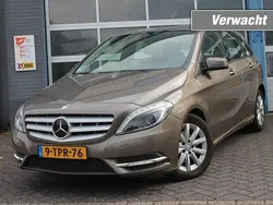 Grijs Gebruikt 2014 Mercedes B200 Ambition MPV | € 14.950 (Eerlijke prijs)