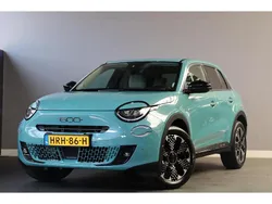 Blauw Gebruikt 2025 Fiat 600 La Prima SUV | € 32.745 (Eerlijke prijs)