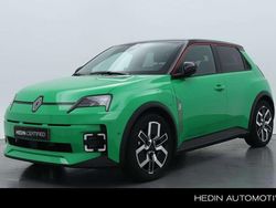 Groen Gebruikt 2025 Renault R5 Urban Hatchback | € 28.950
