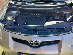 Zilver Gebruikt 2007 Toyota Auris Sol Hatchback | € 3.700 (Eerlijke prijs)