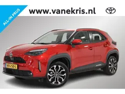 Rood Gebruikt 2025 Toyota Yaris Cross Comfort SUV | € 35.653 (Duur)