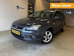 Grijs, metallic lak Gebruikt 2007 Ford Focus Futura Stationwagen | € 1.595 (Eerlijke prijs)