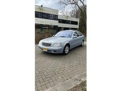 Grijs Gebruikt 1999 Mercedes S500 Sedan | € 3.995 (Super prijs)