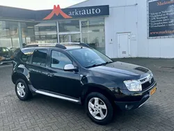 Zwart Gebruikt 2011 Dacia Duster Lauréate SUV | € 5.940 (Eerlijke prijs)