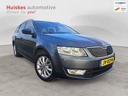 Grijs Gebruikt 2016 Skoda Octavia Ambition Stationwagen | € 11.499 (Eerlijke prijs)