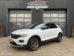 Wit Gebruikt 2021 VW T-Roc Sport SUV | € 23.995 (Eerlijke prijs)