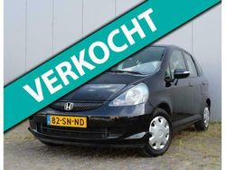 Zwart Gebruikt 2006 Honda Jazz LS Hatchback | € 3.945 (Eerlijke prijs)