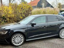 Zwart Gebruikt 2015 Audi A3 Hatchback | € 15.999 (Eerlijke prijs)