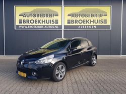 Zwart (metallic) Gebruikt 2015 Renault Clio GrandTour Night&Day Stationwagen | € 2.950 (Eerlijke prijs)