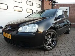 Zwart Gebruikt 2006 VW Golf V Hatchback | € 1.850 (Goede deal)