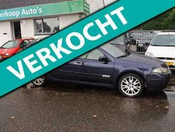 Blauw Gebruikt 2005 Renault Laguna GrandTour Initiale Stationwagen | € 795
