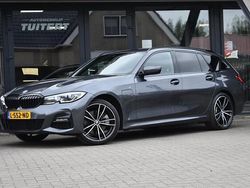 Grijs Gebruikt 2021 BMW 320 Shadowline Stationwagen | € 28.745 (Eerlijke prijs)
