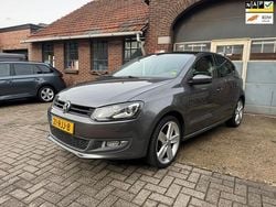Grijs (metallic) Gebruikt 2011 VW Polo Highline Hatchback | € 9.750 (Eerlijke prijs)