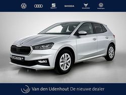 Grijs Gebruikt 2023 Skoda Fabia Ambition Hatchback | € 16.750 (Eerlijke prijs)