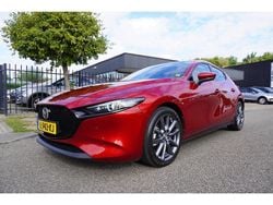 Rood Gebruikt 2021 Mazda 3 Sportive Hatchback | € 21.445 (Super prijs)