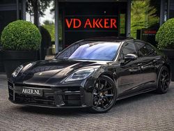 Zwart Gebruikt 2025 Porsche Panamera 4 Sedan | € 157.880