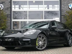 Zwart, metallic lak Gebruikt 2020 Porsche Panamera S E-Hybrid Sport Turismo Sedan | € 64.795 (Goede deal)