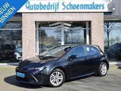 Zwart Gebruikt 2021 Toyota Corolla Active Hatchback | € 19.795 (Eerlijke prijs)