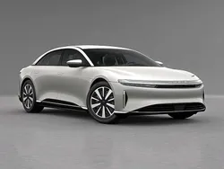 Wit Nieuw 2025 Lucid Air Pure Sedan | € 93.070