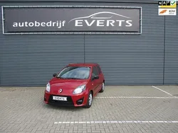 Rood Gebruikt 2011 Renault Twingo Collection Hatchback | € 1.555 (Goede deal)