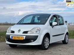 Wit Gebruikt 2011 Renault Modus Dynamique MPV | € 7.890