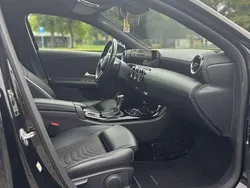 Zwart Gebruikt 2018 Mercedes A160 Advantage Sedan | € 18.950 (Eerlijke prijs)