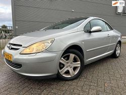 Grijs (metallic) Gebruikt 2004 Peugeot 307 CC Cabriolet | € 1.995 (Eerlijke prijs)