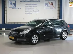 Zwart Gebruikt 2010 Opel Insignia Sport Stationwagen | € 3.500 (Eerlijke prijs)
