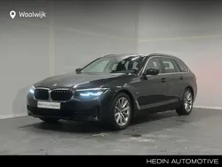 Grijs Gebruikt 2023 BMW 530e Executive Stationwagen | € 44.880 (Goede deal)
