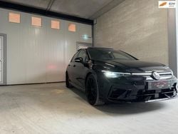 Zwart Gebruikt 2024 VW Golf VIII Black Edition Hatchback | € 72.900