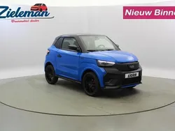 Blauw Nieuw 2025 Ligier JS50 Hatchback | € 25.490