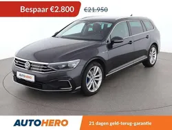 Grijs, metallic lak Gebruikt 2020 VW Passat GTE Stationwagen | € 19.349 (Super prijs)