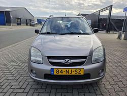 Grijs Gebruikt 2003 Suzuki Ignis GLS Hatchback | € 1.500 (Eerlijke prijs)