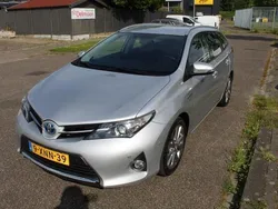 Grijs Gebruikt 2013 Toyota Auris Executive Hatchback | € 9.750 (Eerlijke prijs)