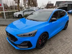 Blauw Nieuw 2024 Ford Focus ST Hatchback | € 59.900 (Eerlijke prijs)