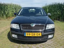 Zwart Gebruikt 2006 Skoda Octavia Ambiente Hatchback | € 3.850 (Iets duurder)