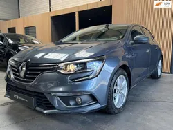 Grijs Gebruikt 2020 Renault Mégane IV LIMITED Hatchback | € 15.950 (Eerlijke prijs)