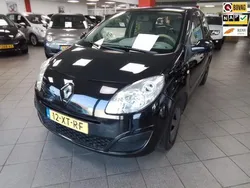 Zwart Gebruikt 2007 Renault Twingo Expression Hatchback | € 2.450 (Eerlijke prijs)