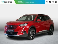 Rood Gebruikt 2021 Peugeot e-2008 Allure SUV | € 16.900 (Goede deal)
