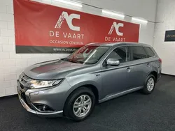 Grijs Gebruikt 2016 Mitsubishi Outlander Edition SUV | € 20.950 (Iets duurder)